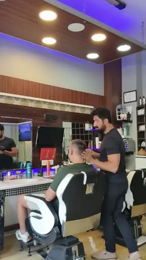 Güneş Erkek Kuaförü 3