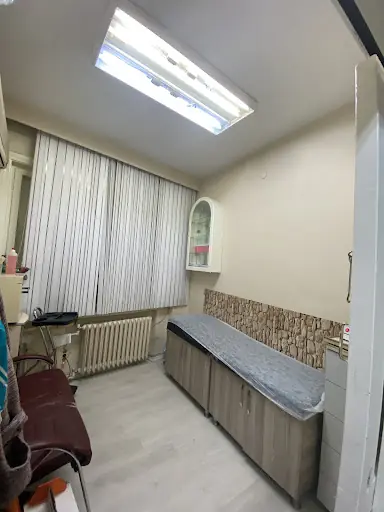 A S Bayan Kuaförü 4