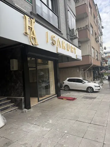 İsa Kurt Hair Artist – Kuaför, İstanbul