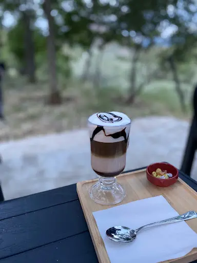 Wâre’Ma Cafe Bahçe Nargile 2