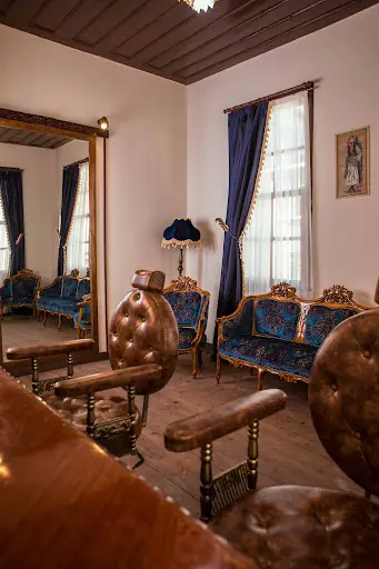 EFLAL TÜRBAN TASARIM & MAKEUP STUDIO
