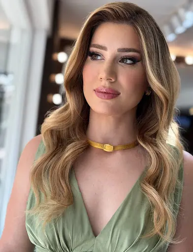 Nazlı Türkyılmaz Hair&Make up Studio 3