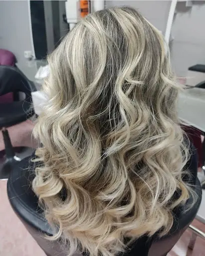 Aliye Güzellik Salonu 2