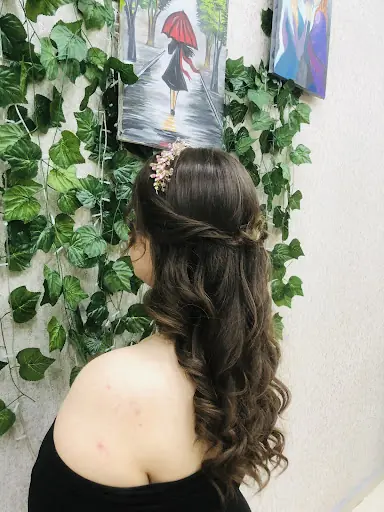 KUAFÖR DUYGU
