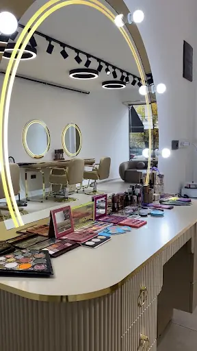 Hümeyra Özdemir Beauty Lazer Epilasyon | Cilt Bakım | Kuaför Salonu 4