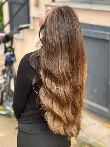 VIONA BEAUTY Hair Studio 4