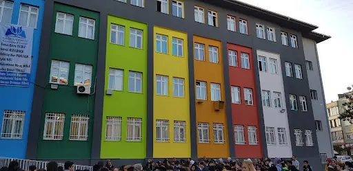 Uluğbey Ortaokulu / İlkokul – Diğer (Güzellik), İstanbul