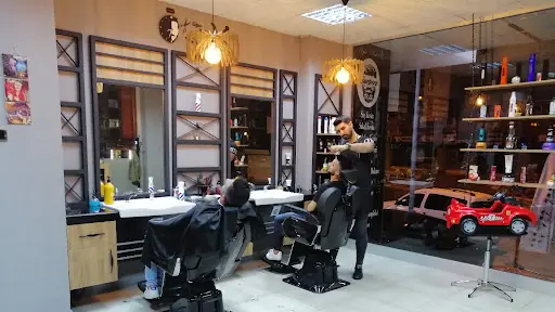 Uğur Bulut Erkek Kuaförü 2