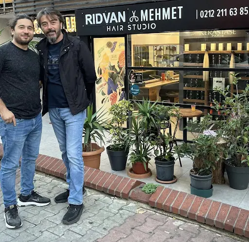 Rıdvan & Mehmet bayan kuaförü 4