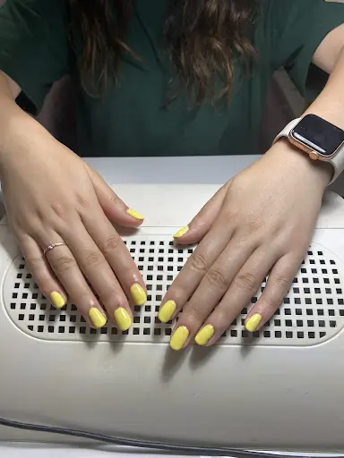 BK Profesyonel El ve Ayak Bakımı – Tırnak / Nail Studio, İstanbul (2. fotoğraf)