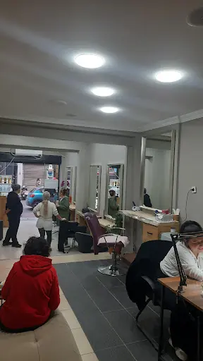 Sultan Kuaför Saç Kaynak Merkezi 3
