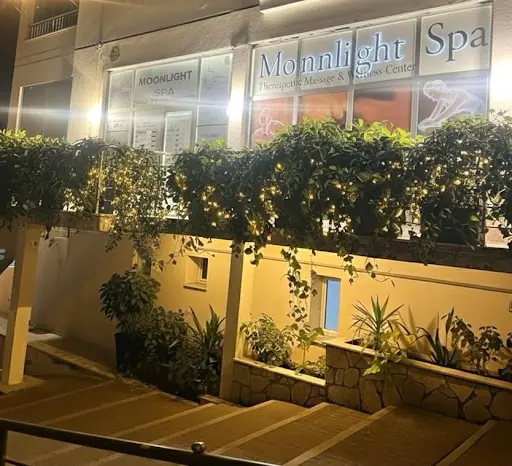 Moonlight spa 2