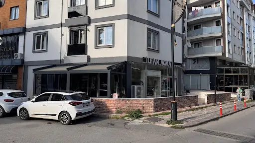 İLHAN AGMA HAIR STUDIO