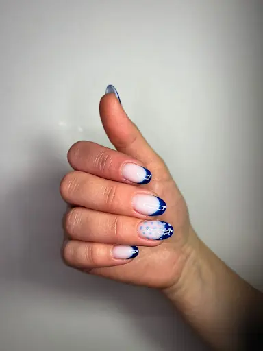 Ayşin Ege Nail Lounge Protez Tırnak 4