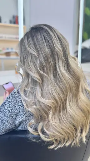 YNK BEAUTY COIFFURE 2