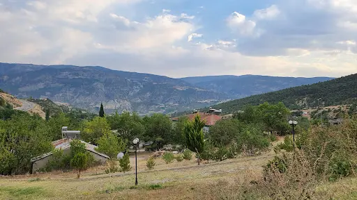 Koyulhisar Belediyesi Şehitler Parkı 2