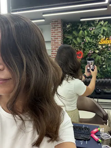 Saloon Grande