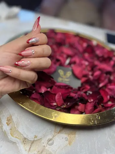 Madenler Protez Tırnak Başak Bulut Beauty 3