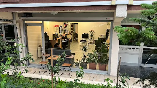 Tarkan Akkaya haır & make up studio 3