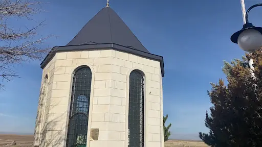 Ballı Baba Türbesi 3