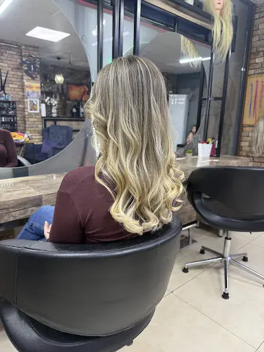Arna Bayan Kuaförü Ve Güzellik Salonu – Tırnak / Nail Studio, Esenler, İstanbul (4. fotoğraf)
