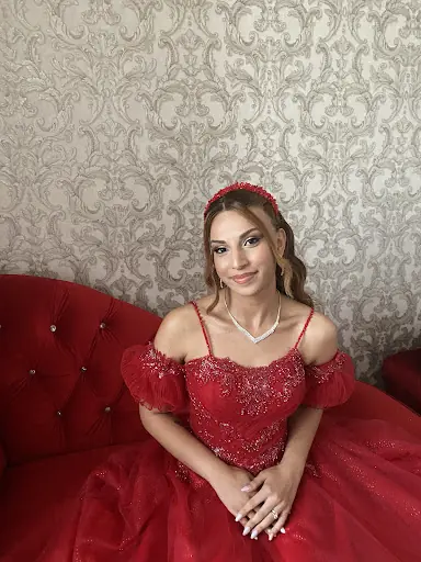 Semra Akdemir makeup studio