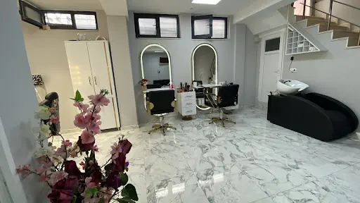 Salon Pırıltı Bayan Kuaförü