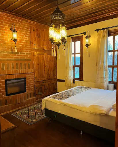 Valide Sultan Konağı Taraklı