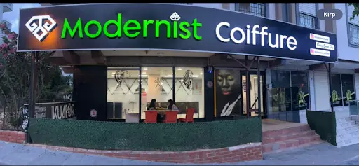 Modernist Coiffure