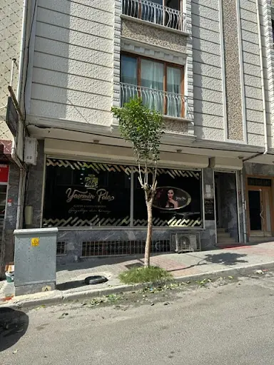 Yasemin Pala Kuaför & Güzellik Salonu 4