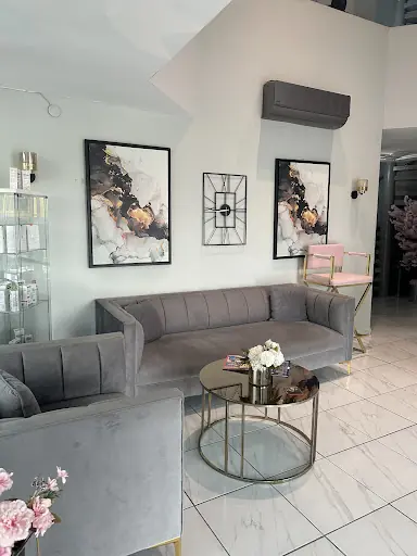 Sante bien güzellik merkezi – Tırnak / Nail Studio, İstanbul
