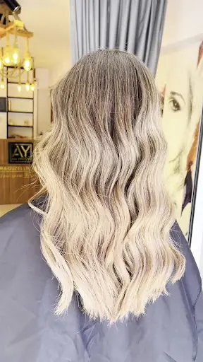 AZRA YURDSEVER KUAFÖR&GÜZELLİK SALONU 3