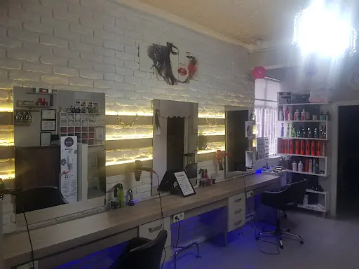 Ala bayan kuaförü ve güzellik salonu 4