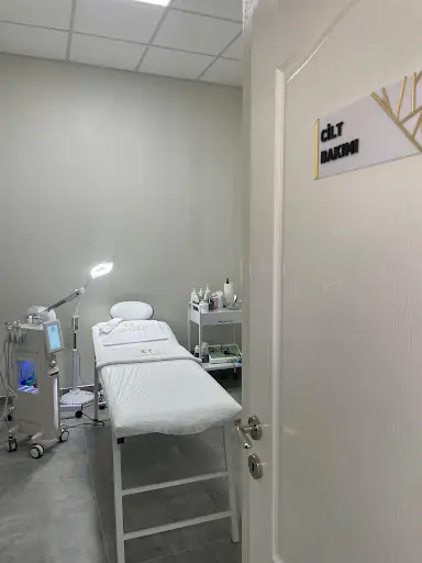 CEMRE ZORLU GÜZELLİK MERKEZİ 3