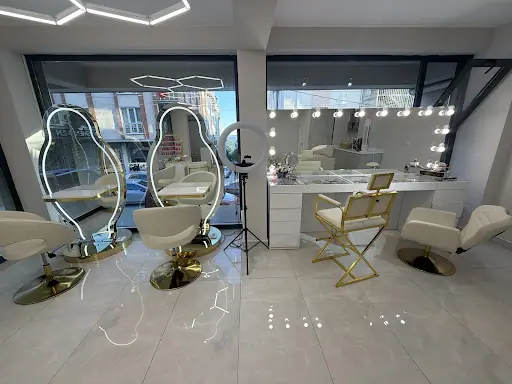Beyza Yıldırım Hair & Makeup Studio 2