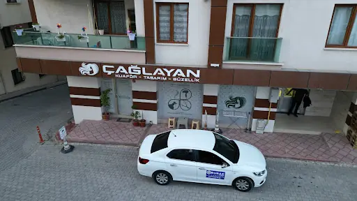 ÇAĞLAYAN KUAFÖR TASARIM GÜZELLİK TOSYA 2