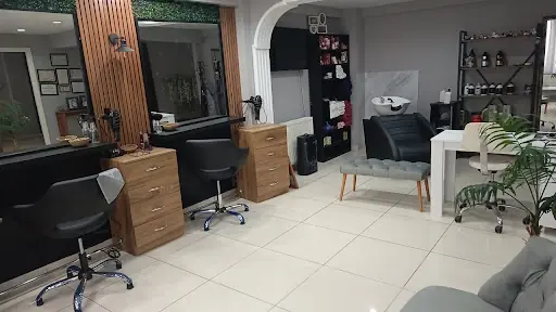 Sevgi Kuaför & Güzellik Merkezi 4