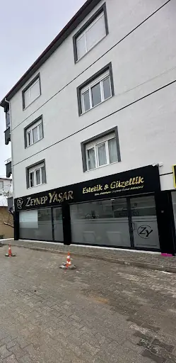 Zeynep Yaşar Estetik ve Güzellik Merkezi 3