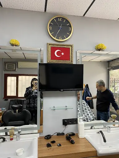YUSUF AKHAN ERKEK KUAFÖRÜ 4