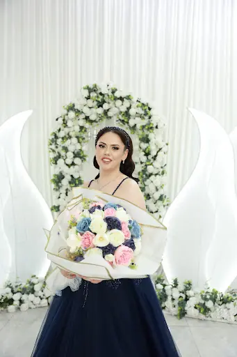 Birsen Beyza Hair & Makeup Studio 2