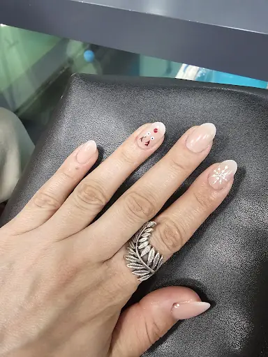Demet İlgeç Güzellik Merkezi – Tırnak / Nail Studio, İstanbul (2. fotoğraf)