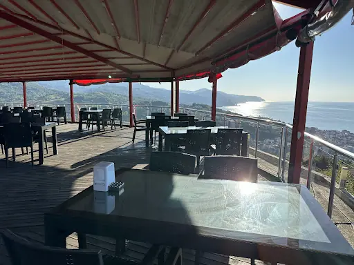 Türkeli Belediyesi Seyir Terası &Cafe 2