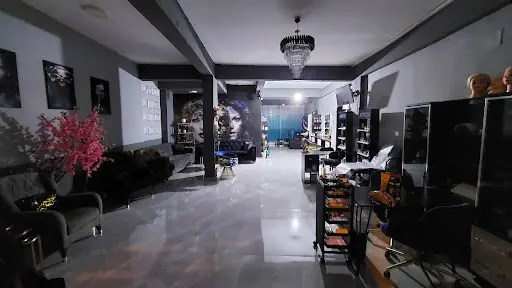 Saloon Flamingo Bayan Kuaförü / Güzellik Salonu - SOMA 2