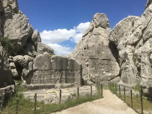 Yazılıkaya Açık Hava Tapınağı 2