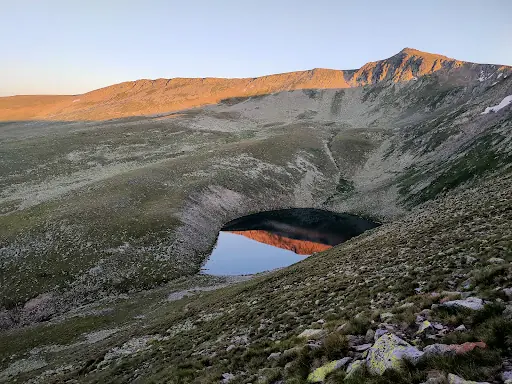 Kazıkbeli Gölü