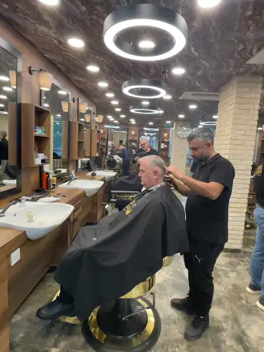Sadık Sarıgül Kuaför salonu 5