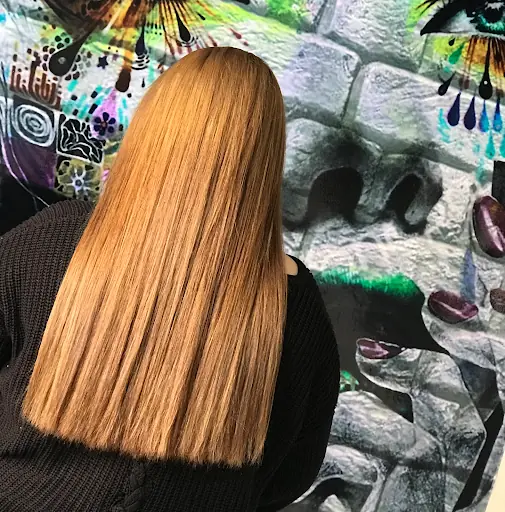 Salon Nur Akgül 4