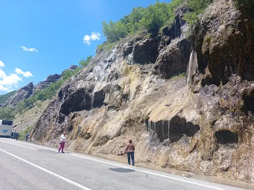 Ağlayan kayalar Tunceli 2