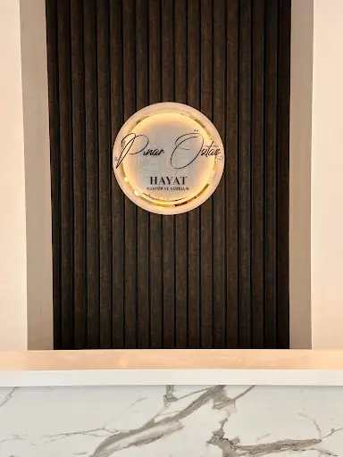 HAYAT KUAFÖR VE GÜZELLİK SALONU