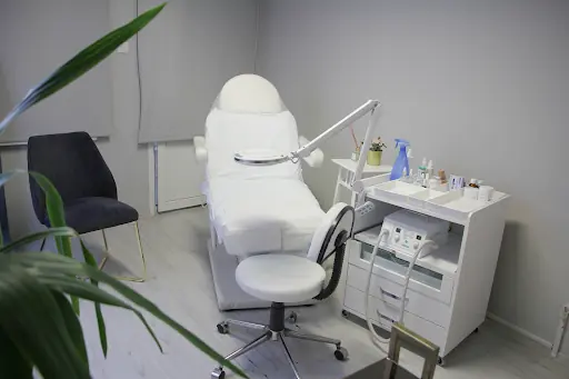 Seher Şen El & Ayak Bakım Salonu – Tırnak / Nail Studio, İstanbul (5. fotoğraf)
